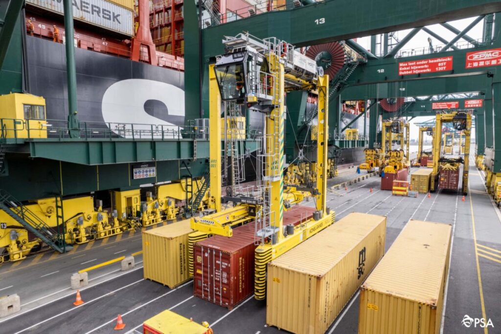Optimizing Quay Crane Operations with Container Sequencing Software